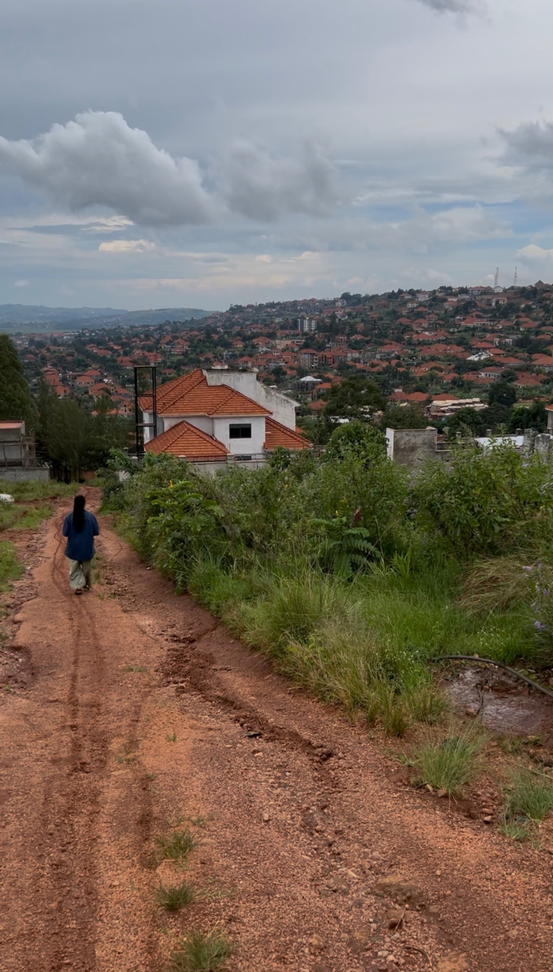 Akright City (20 Decimals) — Entebbe Road
