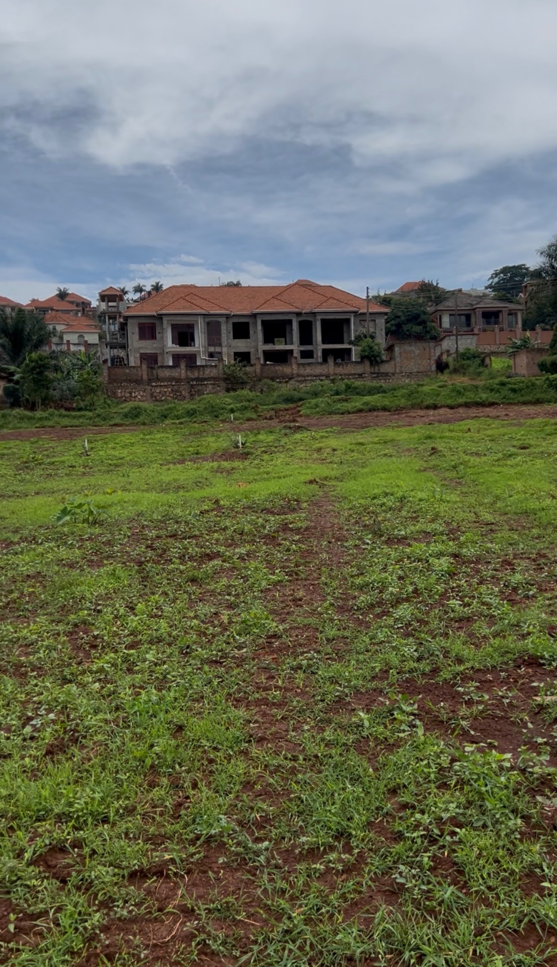 Kitende — Entebbe Road