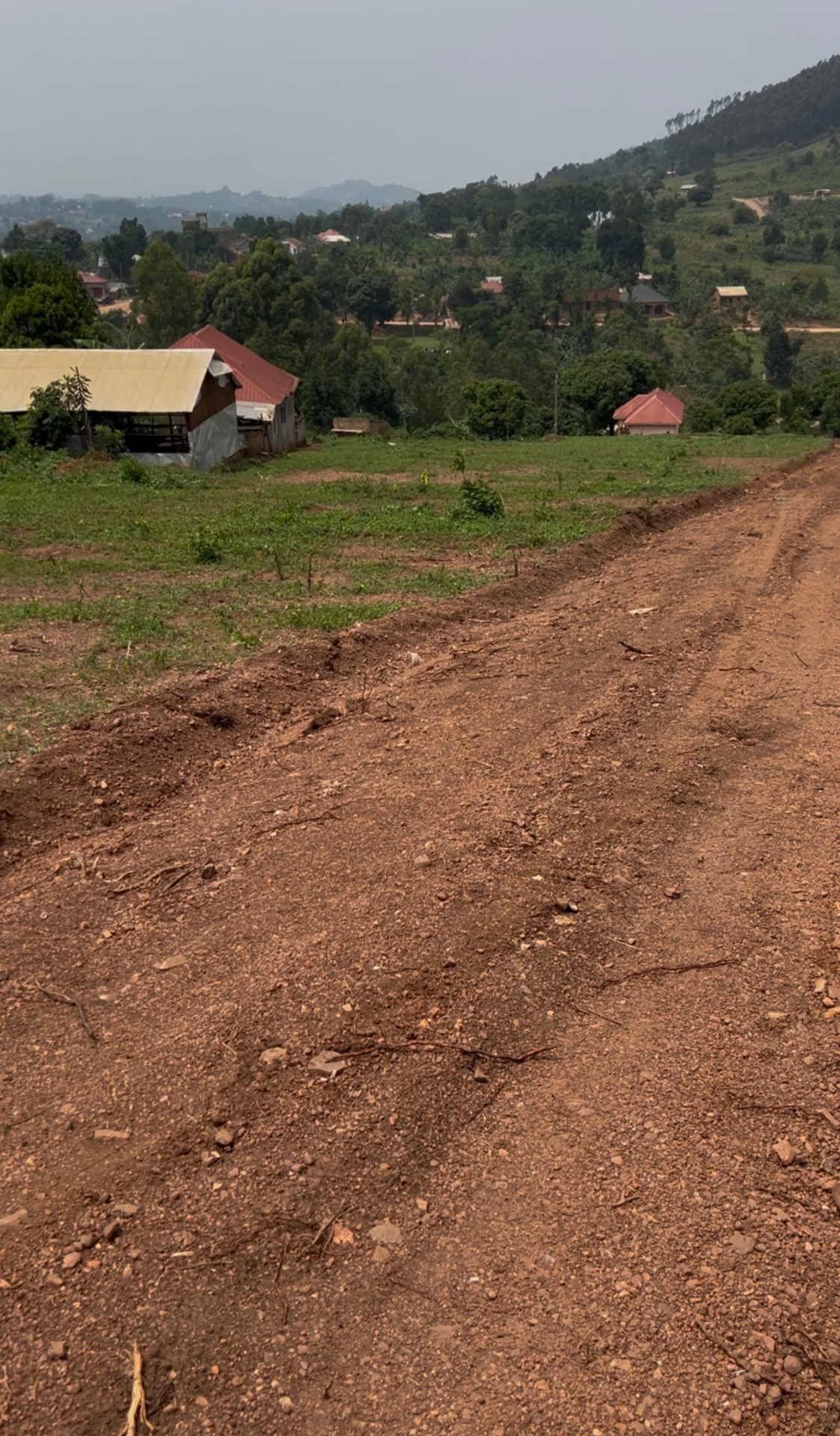 Wakiso Town Kona — Hoima Road